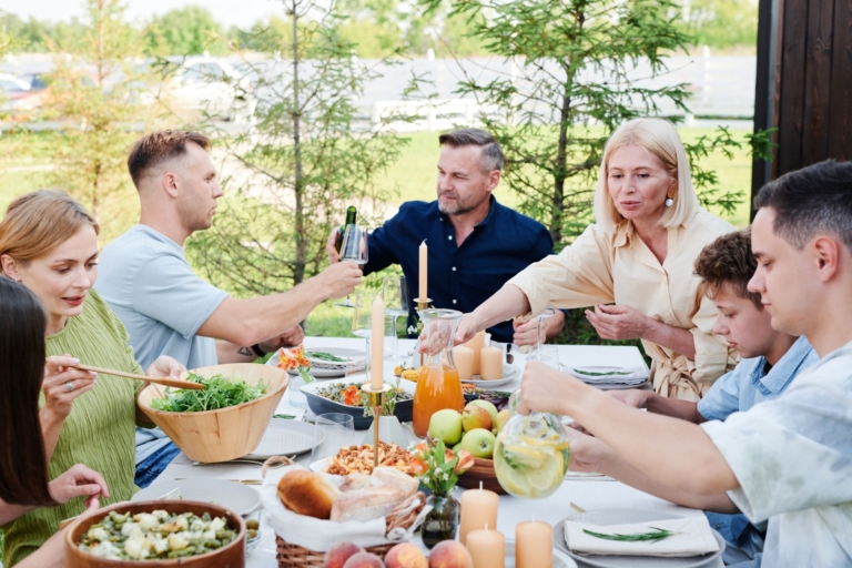 2025'te Avrupa'da Eğlence ve Yemek İçin Harcama Gücü Düşüyor